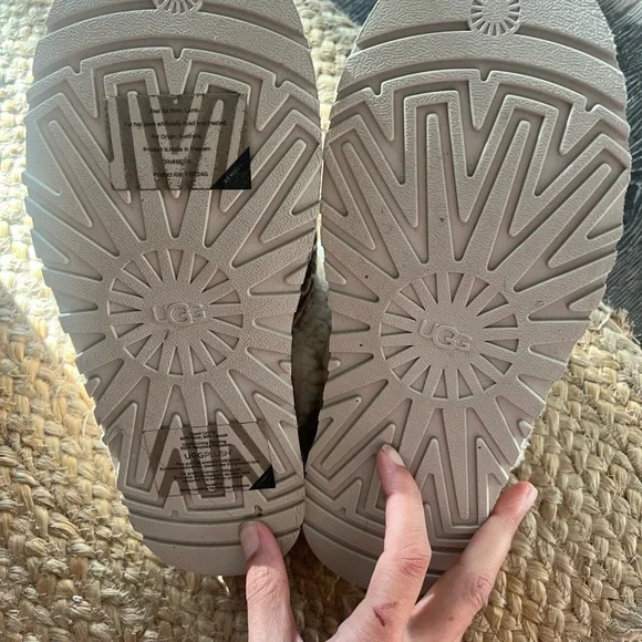 UGG Women's Disquette Brown and Cream Sheepskin Mules - Picture 7 of 10